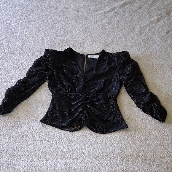 Astr Black Textured Puff Sleeve Blouse - Picture 4 of 9